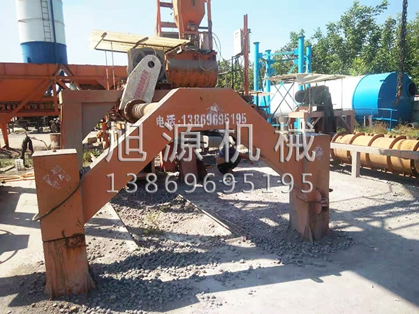 水泥制管機輥軸的修補方法