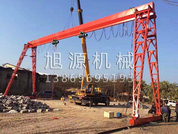  門式起重機(jī)